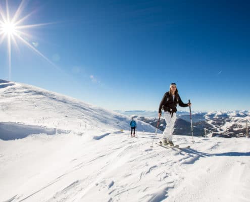 Skitourengeher bei der Hundsfeldscharte auf der Nockberge-Trail Skidurchquerung